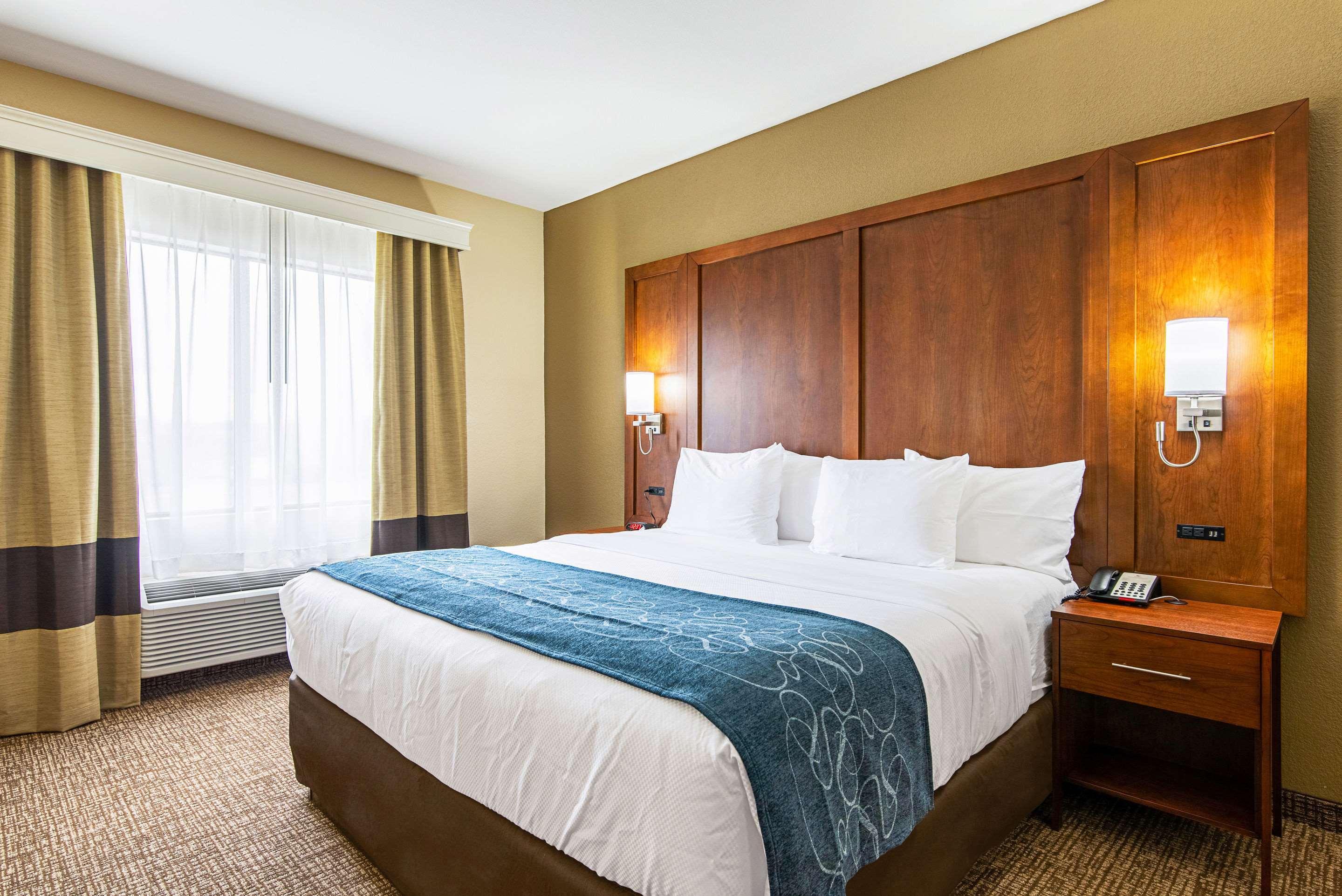 Comfort Inn & Suites Pine Bluff Dış mekan fotoğraf