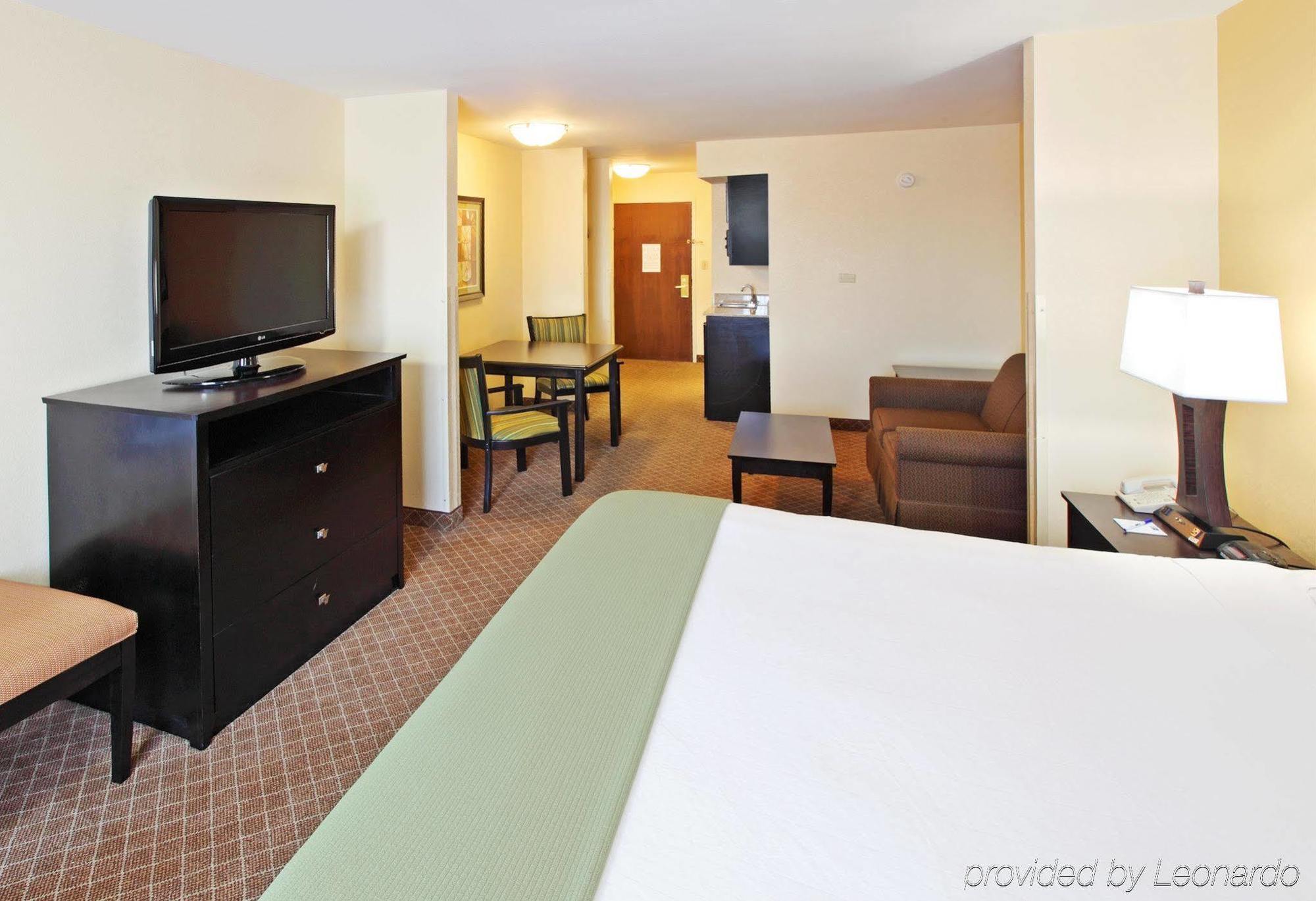 Comfort Inn & Suites Pine Bluff Dış mekan fotoğraf